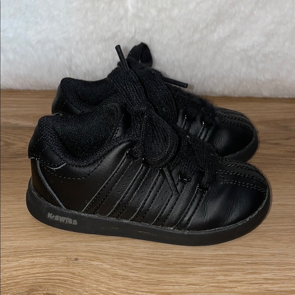 K-Swiss Kids Black Sneakers - Picture 3 of 7